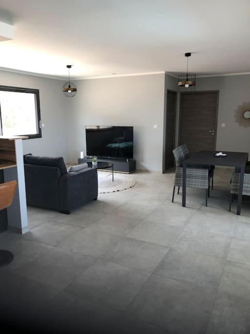 Villa Neuve Avec Piscine 博尼法乔 外观 照片